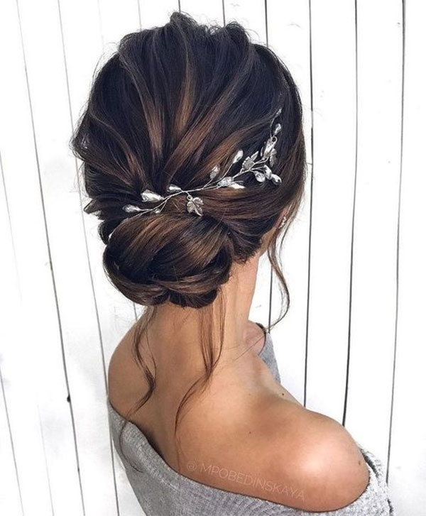 Prom Hairstyles For Girls With Medium Hair