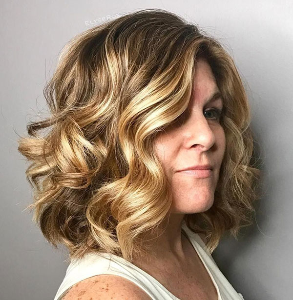 Hairstyle for Women Over 40