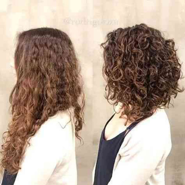 Medium Curly Hairstyle for Women
